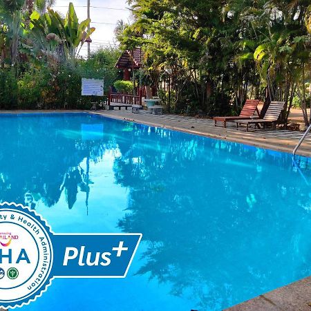 Thong Paeka Hotel Prasat Экстерьер фото